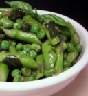 Pasta fredda: timballo di conchiglie con piselli e asparagi