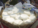 Antipasti: budini di robiola e pere