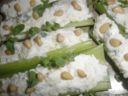 Antipasti: ciotole di sedano, caprino e gorgonzola