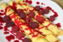 Ricette dolci: crêpes con lamponi e albicocche