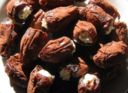 Ricetta dolce dei datteri al cacao ripieni di mascarpone