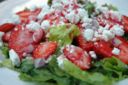 Contorni: insalata di fragole e caprino