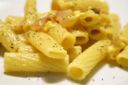 Ricette pasta: carbonara al pepe verde