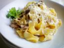 Ricette primi: pappardelle ai funghi e prosciutto