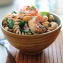 Pasta fredda: fusilli ai gamberetti e cannellini