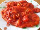 Secondi piatti: pollo con pinoli, pomodori e pancetta