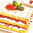Ricette Festa della Mamma: crosta di fragole e panna