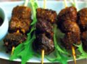 Cucina orientale: spiedini di carne  (satay)