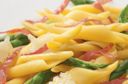 Ricette primi: strozzapreti con crudo, asparagi e parmigiano