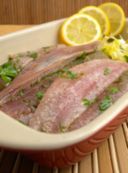 Ricette pesce: le aringhe affumicate marinate