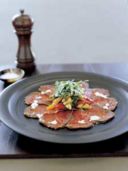 Ricette antipasti: bruschetta con carpaccio