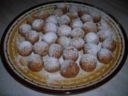 Dolci di Carnevale: castagnole colorate