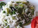 Un primo piatto col riso? In insalata con zucchine e fagiolini piatti (taccole)