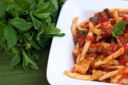 Pasta con pesce spada e melanzane, ricetta con sapori di Sicilia