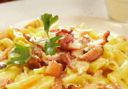 Ricette primi: penne con pancetta e curry