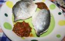 Cucina economica: pesce con il pesto rosso