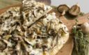 Ricetta pizza con funghi misti e aglio