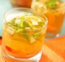 Cucina spagnola, la sangria bianca alle pesche