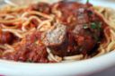 Ricette primi piatti: spaghetti con salsiccia