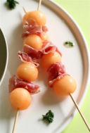 Ricette antipasti: spiedini melone e prosciutto crudo