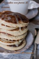 Pancakes con purea di banane e miele all’arancio