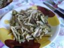 Trofie con funghi e zucchine al profumo di pesto