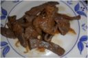 Straccetti di vitello alle cipolle