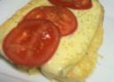 Focaccia con briè e pomodori