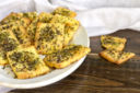 Biscotti salati al formaggio, semi di Chia, erbe e spezie