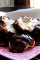 Copertura al cioccolato per profiterole e torte