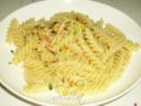 Fusilli salmone, pinoli e profumo di limone