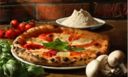 Pizza margherita napoletana cotta al forno a legna alfapizza