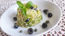 Orzo con zucchine, olive, capperi e menta