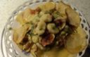 Gnocchetti con farina di riso e pesto di zucchine su un letto di patate e zucchine al forno