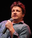 Se cucini e assaggi tutto il giorno finisci come Jamie Oliver, il grasso!