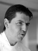 Chef Andrea Berton resta al ristorante Trussardi alla Scala, per ora