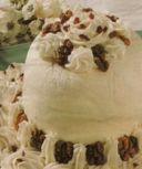 Bomba con panna e noci