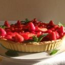 Crostata con fragole panna e yogurt