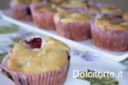 Muffin alla ricotta e more