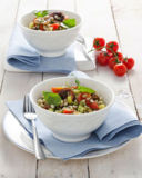 Insalata di orzo e polpo alle erbe