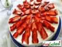 CHEESECAKE CON FRAGOLE E CIOCCOLATO BIANCO