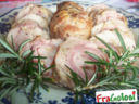 ROLLÈ DI POLLO CON PROSCIUTTO E  GROVIERA