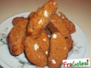 BISCOTTI CON LE MANDORLE