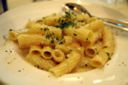 Pasta al tonno e zucchine: un primo piatto facile e veloce