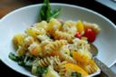Pasta al tonno e peperoni: primo piatto veloce e sfizioso