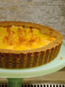 Una crostata estiva: quella di ricotta, albicocche e  amaretti