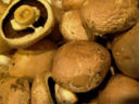 Vellutata di funghi e acciughe
