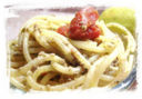 Ricette per la pasta con le alici: gli spaghetti con alici, pinoli e uvetta