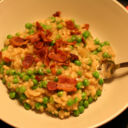 Una Ricetta Low Budget ma con gusto: il risotto con piselli e bacon
