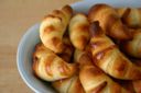 Per le feste o per il finger food: Mezzelune al prosciutto